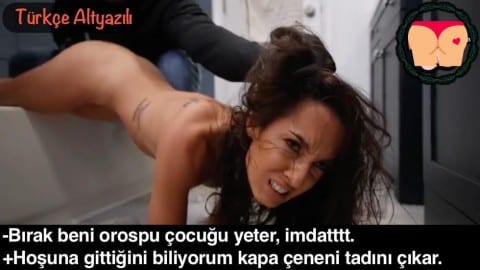 Türkçe konuşmalı banyo zorla kurgu porno